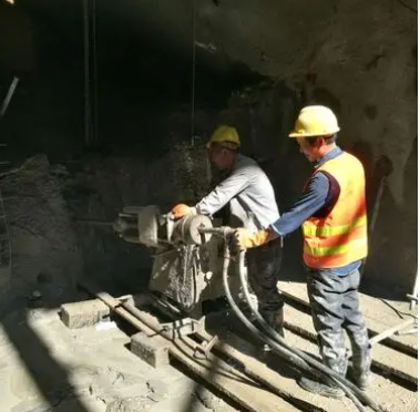 甘肃水下抗分散灌浆料特点 水下不分散注浆料介绍